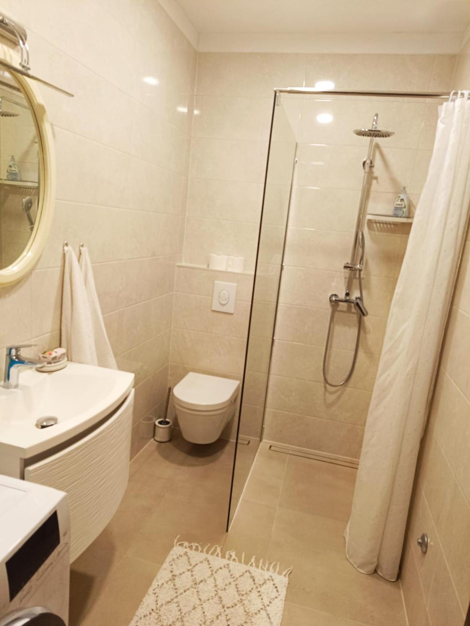 Nela Apartment Split